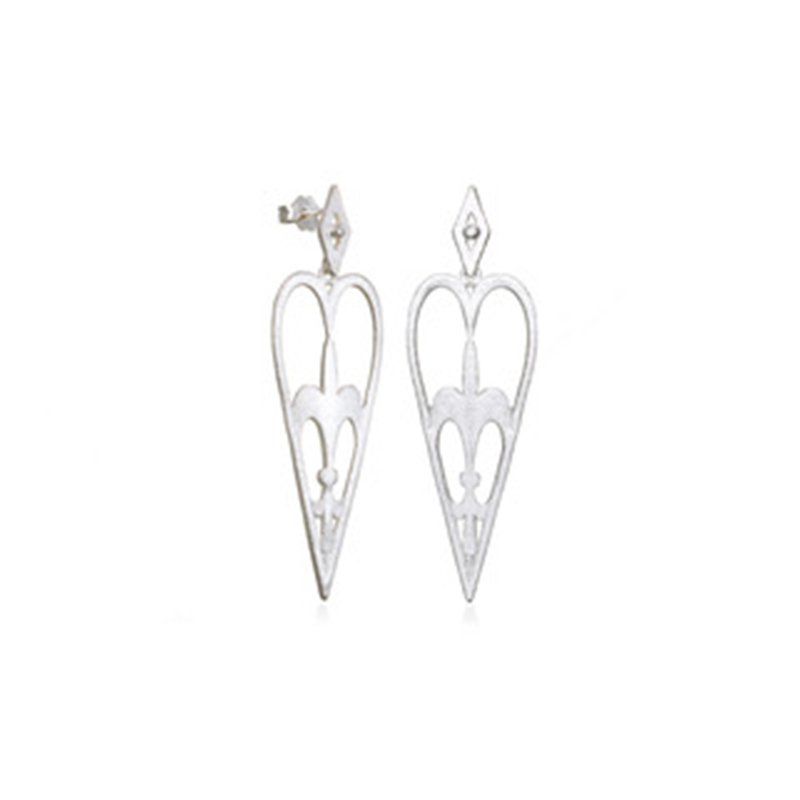 Untitled-Heartshield – Stud Earrings Mat Large